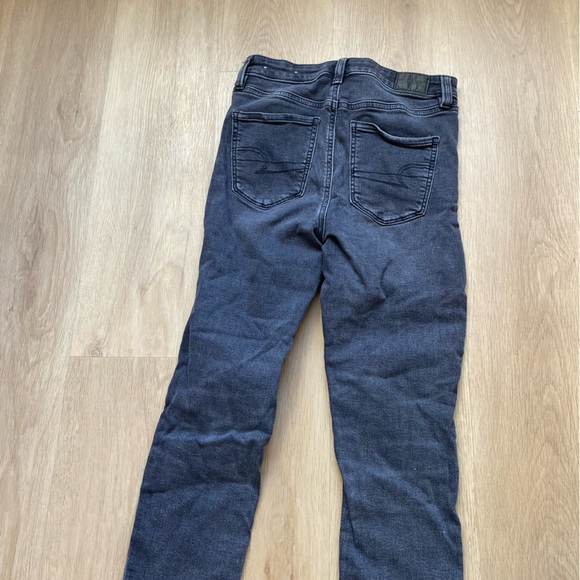 American Eagle black frayed bottoms jeans - Picture 4 of 6